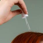 Moc IGF w butelce: serum, które budzi uśpione cebulki i przyspiesza porost włosów