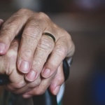 Siła małych kroków: codzienna troska o zdrowie, gdy żyjesz z chorobą Parkinsona